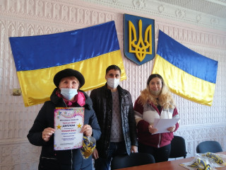 Голова громади Денис Ткаченко нагородив переможців Фестивалю «Крок до зірок»